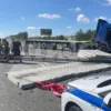 Рядом с Каменском легковушку с детьми сбросила с трассы М4 «Дон» груженая фура
