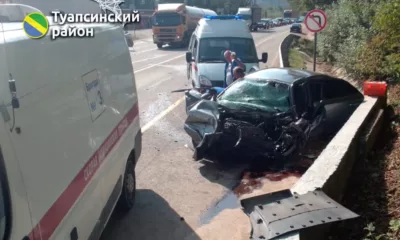 6 сентября на трассе М4 между Дефановкой и Молдавановкой в Туапсинском районе случилось страшное ДТП, два человека погибли, один пострадал. Движение ограничено. Пробка 21 км.