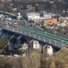 Пробку на мосту через Северский Донец