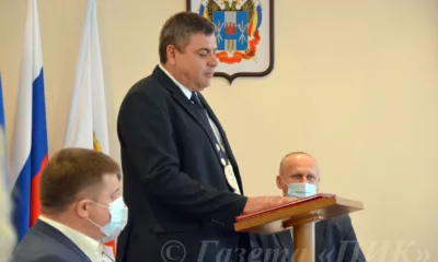 Глава Каменска сломал ногу