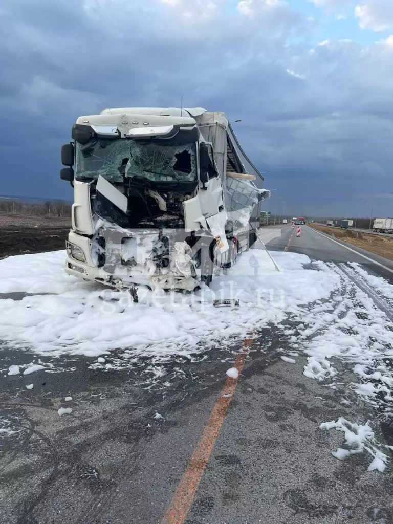 Опасное вещество разлилось на трассе М4 «Дон»