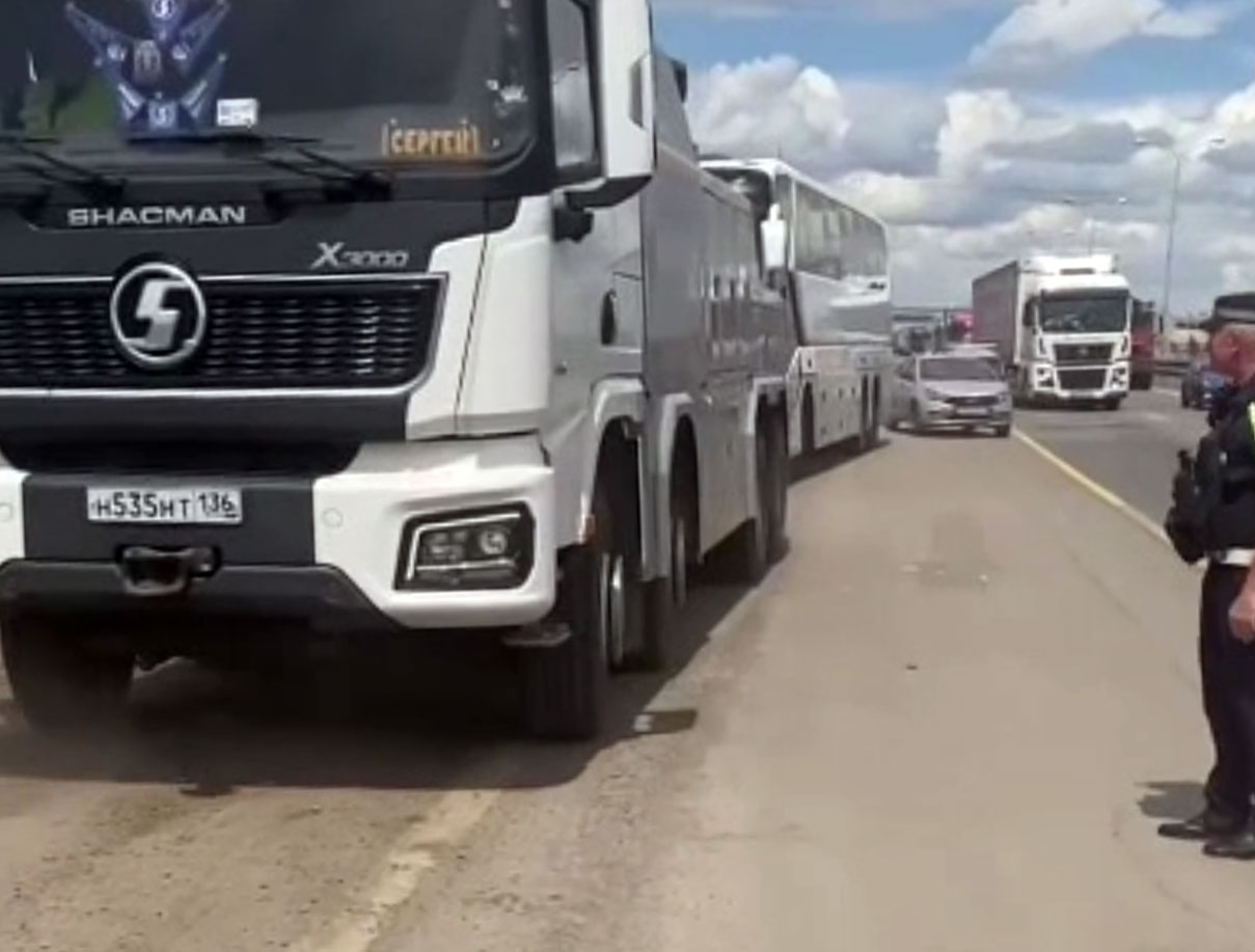 Пассажирский автобус с 51 пассажиром встал на трассе М-4 «Дон»