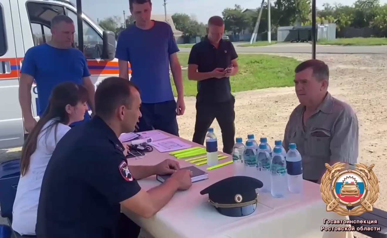 В Каменском районе водителям измеряли давление и напомнили о безопасности