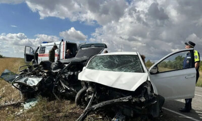 В Каменском районе Hyundai выехал на встречную полосу и столкнулся с ВАЗ